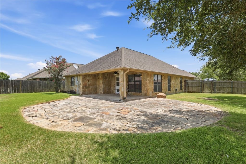 Photo of 901 Crystal Dove Avenue, College Station, TX 77845 (MLS # 26008669)