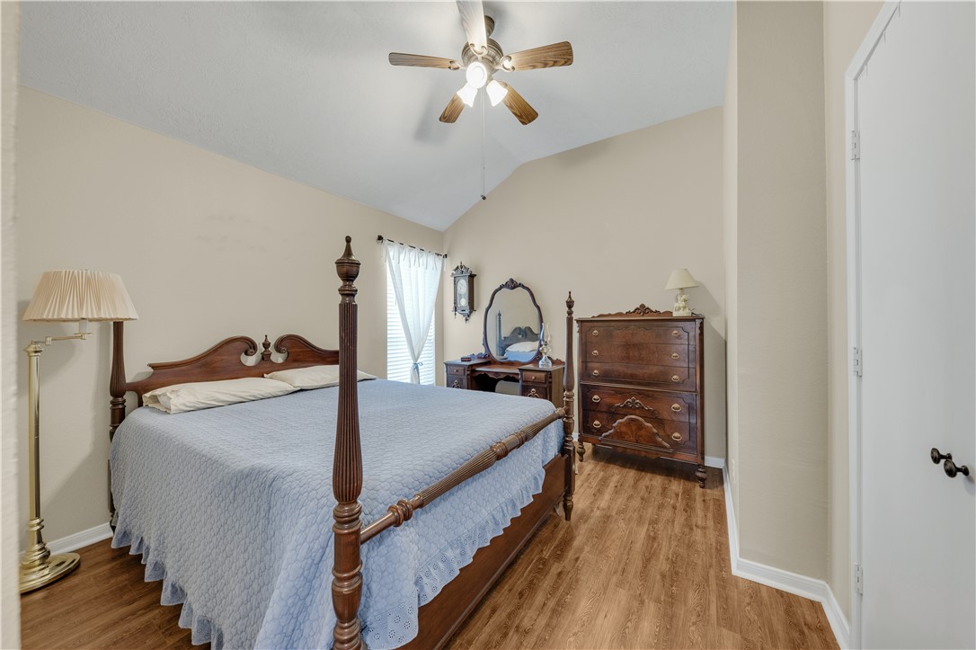 College Station, Texas 77845, United States, 3 Bedrooms Bedrooms, ,2 BathroomsBathrooms,Residential,Active,94558