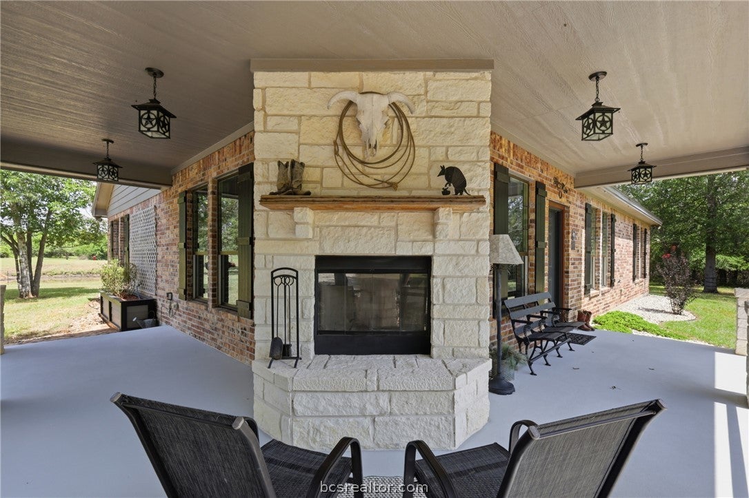 9753 River Ridge Drive