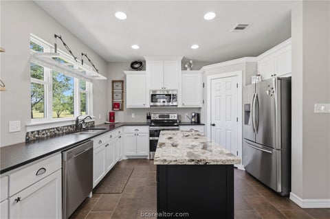 Tiny photo for 9753 River Ridge Drive, Hearne, TX 77859 (MLS # 26011366)