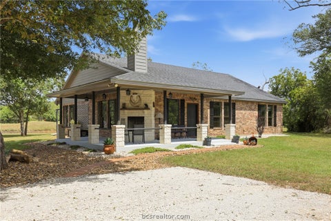 Photo of 9753 River Ridge Drive, Hearne, TX 77859 (MLS # 26011366)