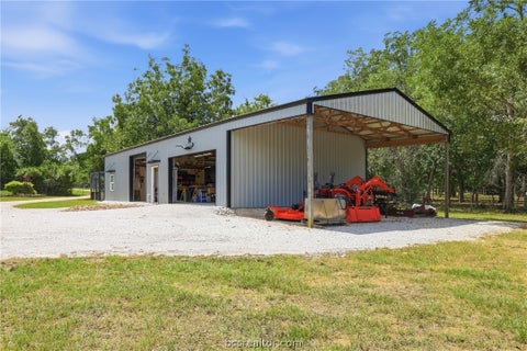 Tiny photo for 9753 River Ridge Drive, Hearne, TX 77859 (MLS # 26011366)