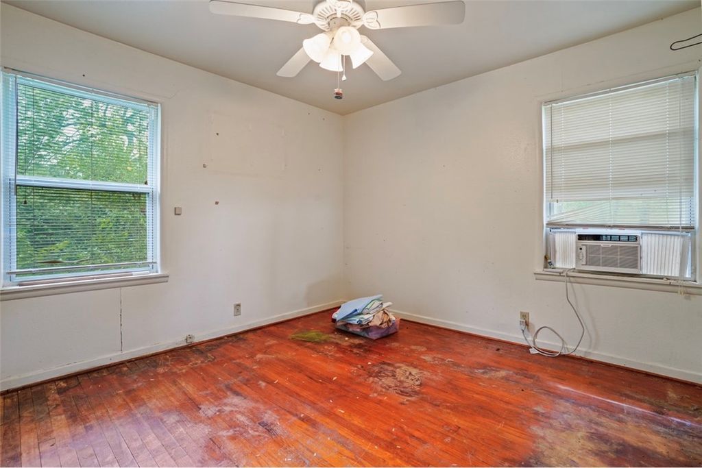 Photo of 2109 Wayside Drive, Bryan, TX 77802 (MLS # 26006271)