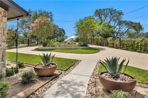Tiny photo for 3004 Patio Circle CIR, Austin, TX 78730 (MLS # 26008824)