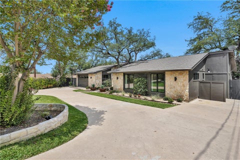 Tiny photo for 3004 Patio Circle CIR, Austin, TX 78730 (MLS # 26008824)