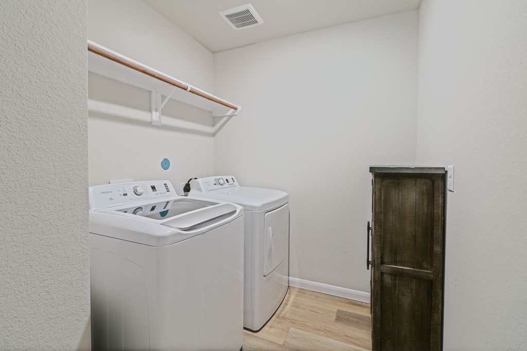 Bryan, Texas 77807, United States, 3 Bedrooms Bedrooms, ,2 BathroomsBathrooms,Residential,Active,120136