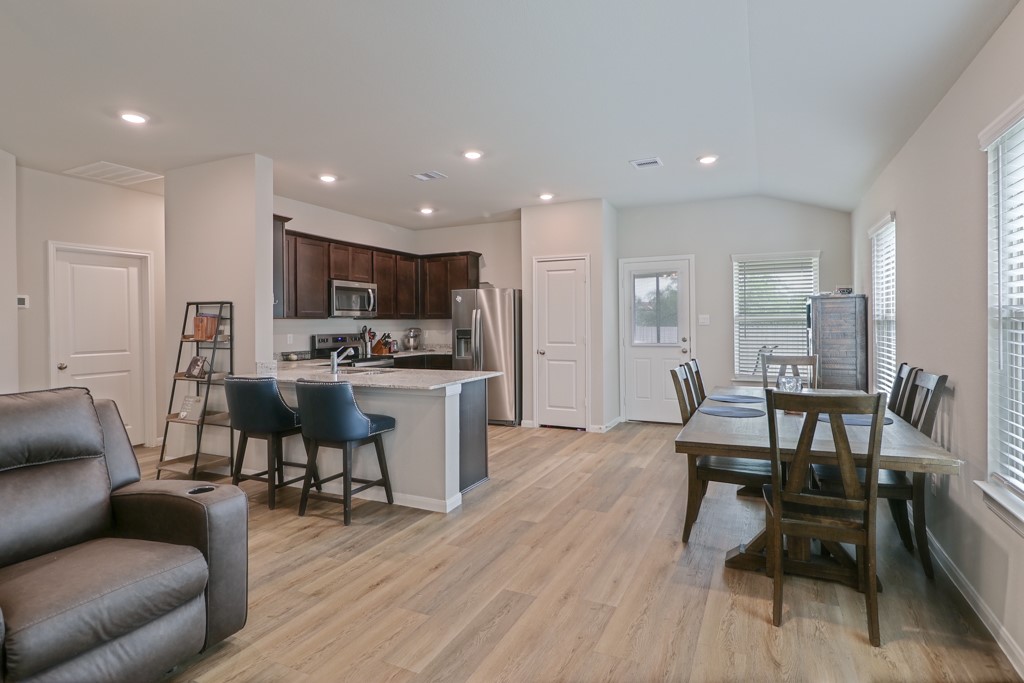 Bryan, Texas 77807, United States, 3 Bedrooms Bedrooms, ,2 BathroomsBathrooms,Residential,Active,120136