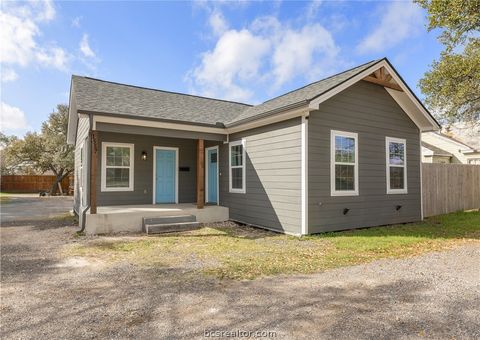 Photo of 1557 E Wm J Bryan Parkway, Bryan, TX 77803 (MLS # 26002694)