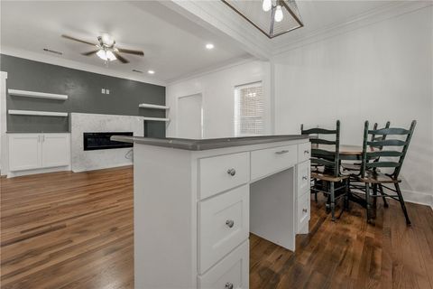 Tiny photo for 1557 E Wm J Bryan Parkway, Bryan, TX 77803 (MLS # 26002694)