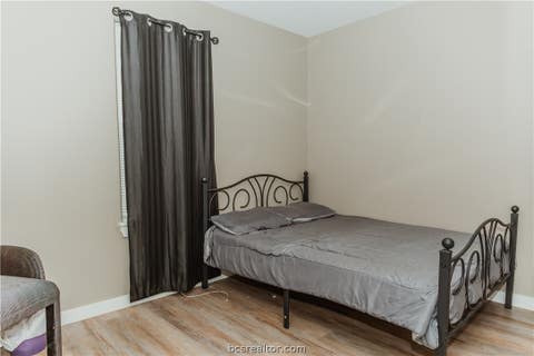 Tiny photo for 1508 Boone, Bryan, TX 77803 (MLS # 26009493)