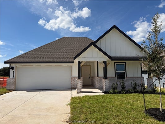 916 LEGRAND ST, BRENHAM, TX 77833 - Image 55cb8d6fe0f5597ca9fb8bc7fa2121a8/3174102865