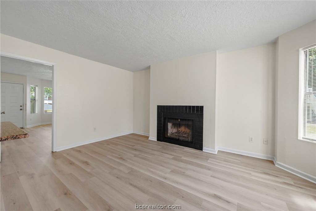 Photo of 4441 Old College Rd #3101, Bryan, TX 77801 (MLS # 26009438)