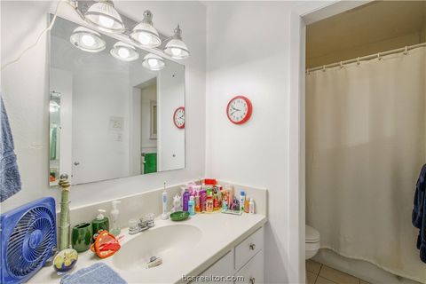 Tiny photo for 1302 Laura Lane, College Station, TX 77840 (MLS # 26003909)