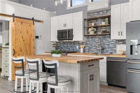 Tiny photo for 6254 County Road 180, Anderson, TX 77830 (MLS # 26003496)