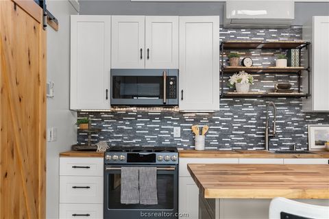 Tiny photo for 6254 County Road 180, Anderson, TX 77830 (MLS # 26003496)