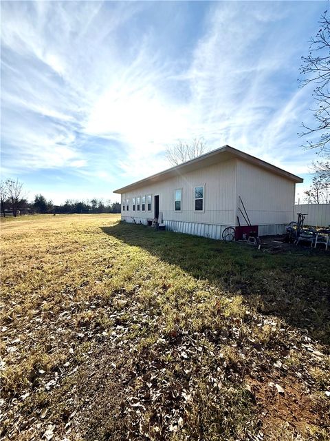 Tiny photo for 2105 N Karnes, Cameron, TX 76520 (MLS # 26001318)