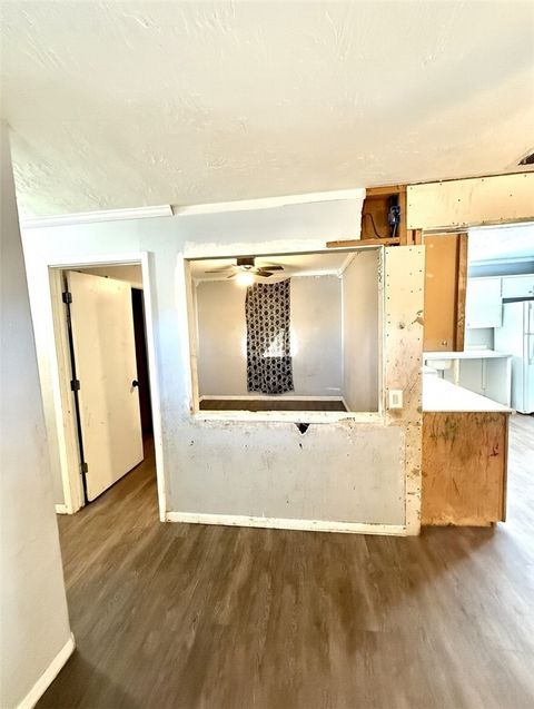 Tiny photo for 2105 N Karnes, Cameron, TX 76520 (MLS # 26001318)