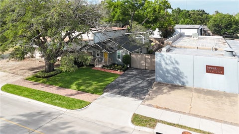 Tiny photo for 2709 S College Avenue, Bryan, TX 77801 (MLS # 26008976)