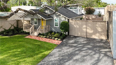 Tiny photo for 2709 S College Avenue, Bryan, TX 77801 (MLS # 26008976)
