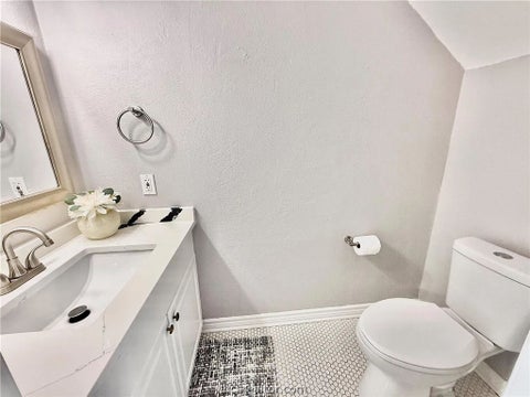 Tiny photo for 1900 Dartmouth Street #H1, College Station, TX 77840 (MLS # 26012597)