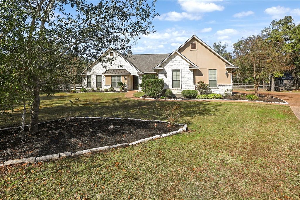 Photo of 4662 Hidden Springs Way Way, College Station, TX 77845 (MLS # 26000786)