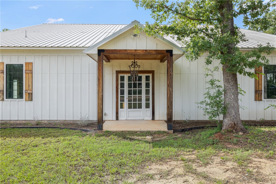 306 Tanglewood Lane