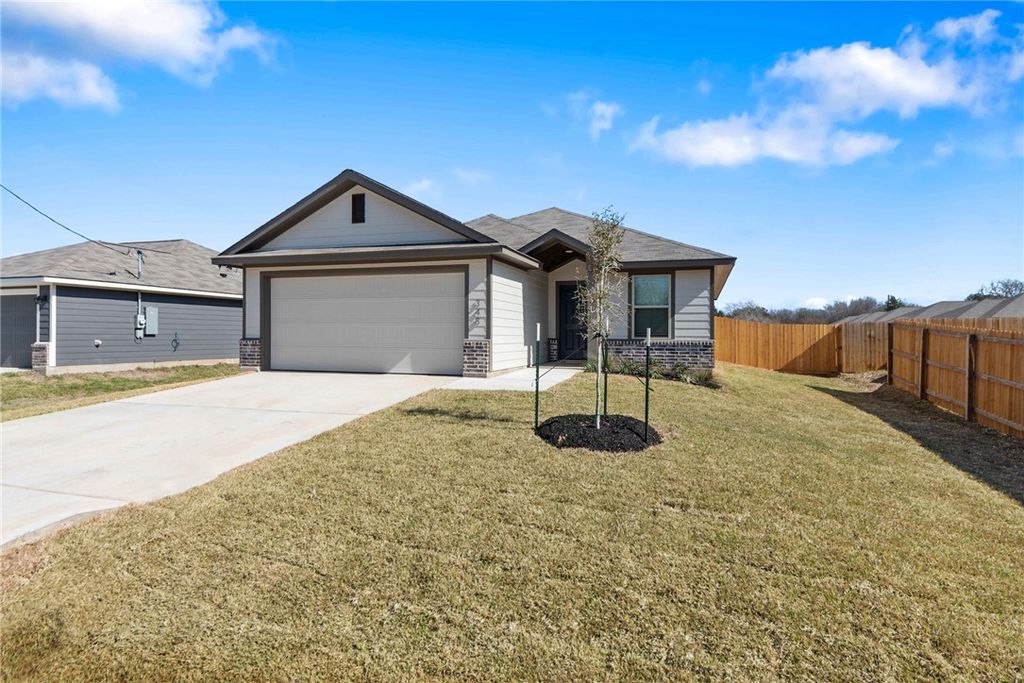 Photo of 1642 Lucky Street, Bryan, TX 77803 (MLS # 26006110)