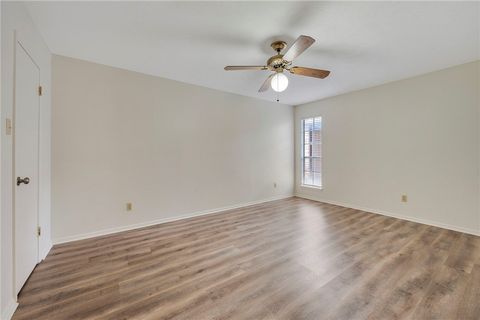 Tiny photo for 2100 Windsor Dr #28, Bryan, TX 77802 (MLS # 26004856)