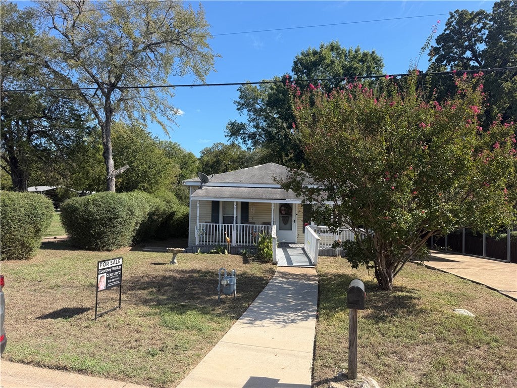 Photo of 1107 Boulevard Street, Bryan, TX 77803 (MLS # 26012261)