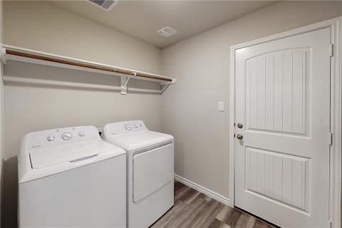 Tiny photo for 2043 Chief Street, Bryan, TX 77807 (MLS # 26010237)