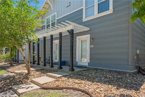 Tiny photo for 1725 Harvey Mitchell Pkwy S #411, College Station, TX 77840 (MLS # 26005225)