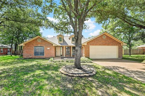 Photo of 2925 Mirrormere Circle, Bryan, TX 77807 (MLS # 26006498)