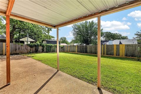 Tiny photo for 2925 Mirrormere Circle, Bryan, TX 77807 (MLS # 26006498)