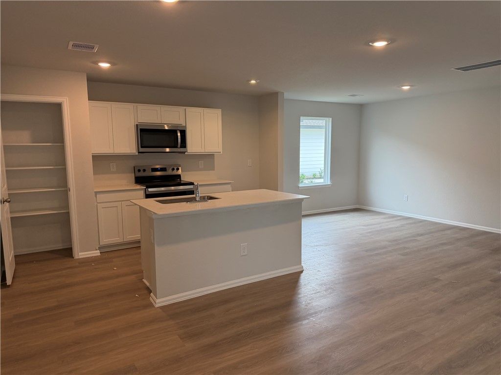 Photo of 1292 Hickory Grove Street, Brenham, TX 77833 (MLS # 26003303)