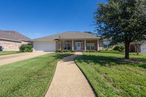 Photo of 4609 Park Ridge RDG, Bryan, TX 77802 (MLS # 26012739)