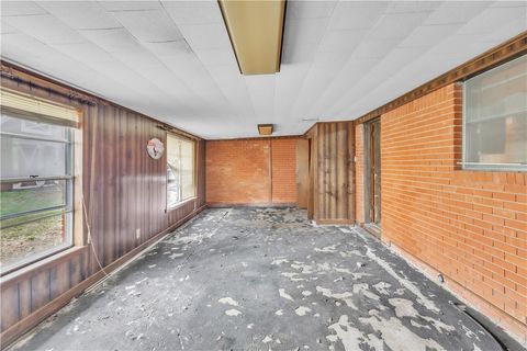 Tiny photo for 405 E Brown Street, Hearne, TX 77859 (MLS # 26002754)