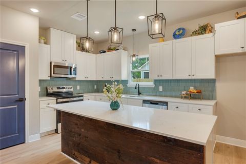 Tiny photo for 909 E 26th St, Bryan, TX 77803 (MLS # 26004543)