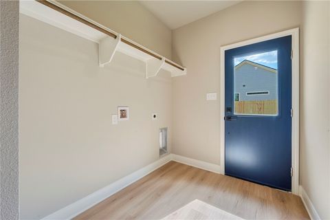 Tiny photo for 909 E 26th St, Bryan, TX 77803 (MLS # 26004543)