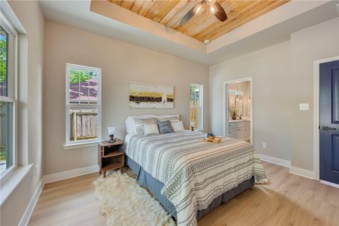 Tiny photo for 909 E 26th St, Bryan, TX 77803 (MLS # 26004543)