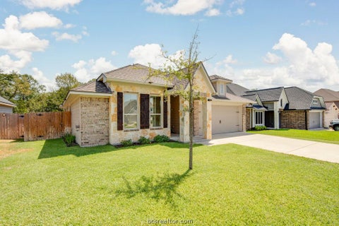 Tiny photo for 2030 Dumfries Drive, Bryan, TX 77807 (MLS # 26010778)