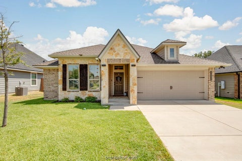 Photo of 2030 Dumfries Drive, Bryan, TX 77807 (MLS # 26010778)