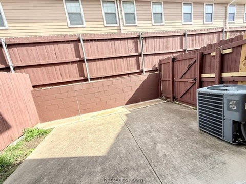 Tiny photo for 1000 Spring Loop #1806, College Station, TX 77840 (MLS # 26011478)