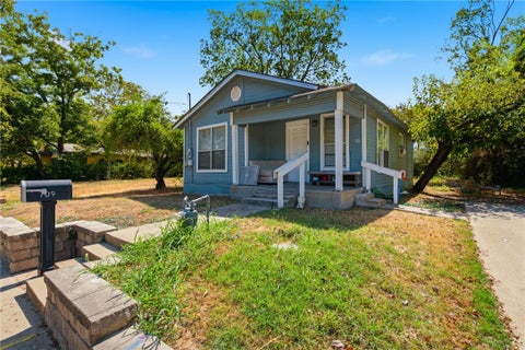 Tiny photo for 709 E Martin Luther King Jr Street, Bryan, TX 77803 (MLS # 26011014)