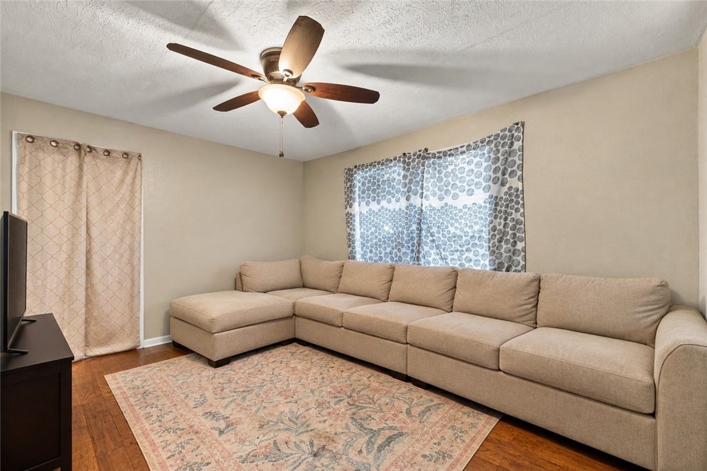 Photo of 709 E Martin Luther King Jr Street, Bryan, TX 77803 (MLS # 26011014)