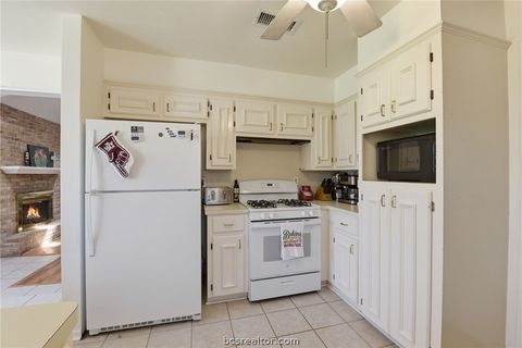 Tiny photo for 2011 Southwood Drive, College Station, TX 77840 (MLS # 26003440)