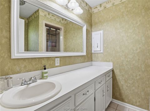 Tiny photo for 2011 Southwood Drive, College Station, TX 77840 (MLS # 26003440)