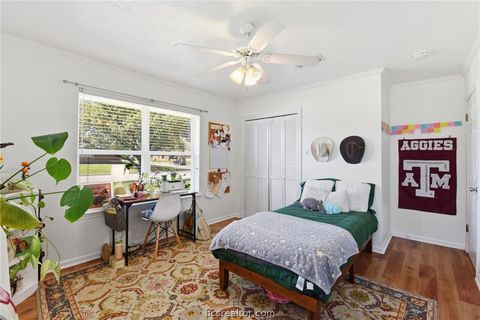 Tiny photo for 2011 Southwood Drive, College Station, TX 77840 (MLS # 26003440)