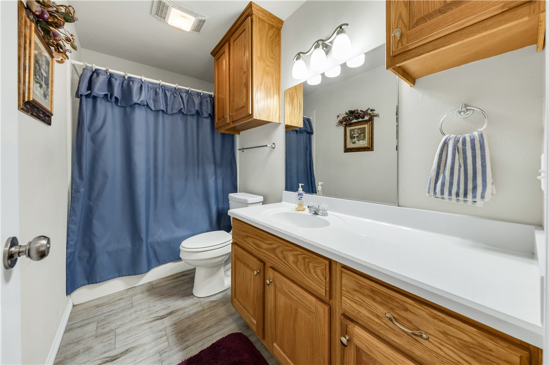 Bryan, Texas 77808, United States, 4 Bedrooms Bedrooms, ,2 BathroomsBathrooms,Residential,Pending,24390