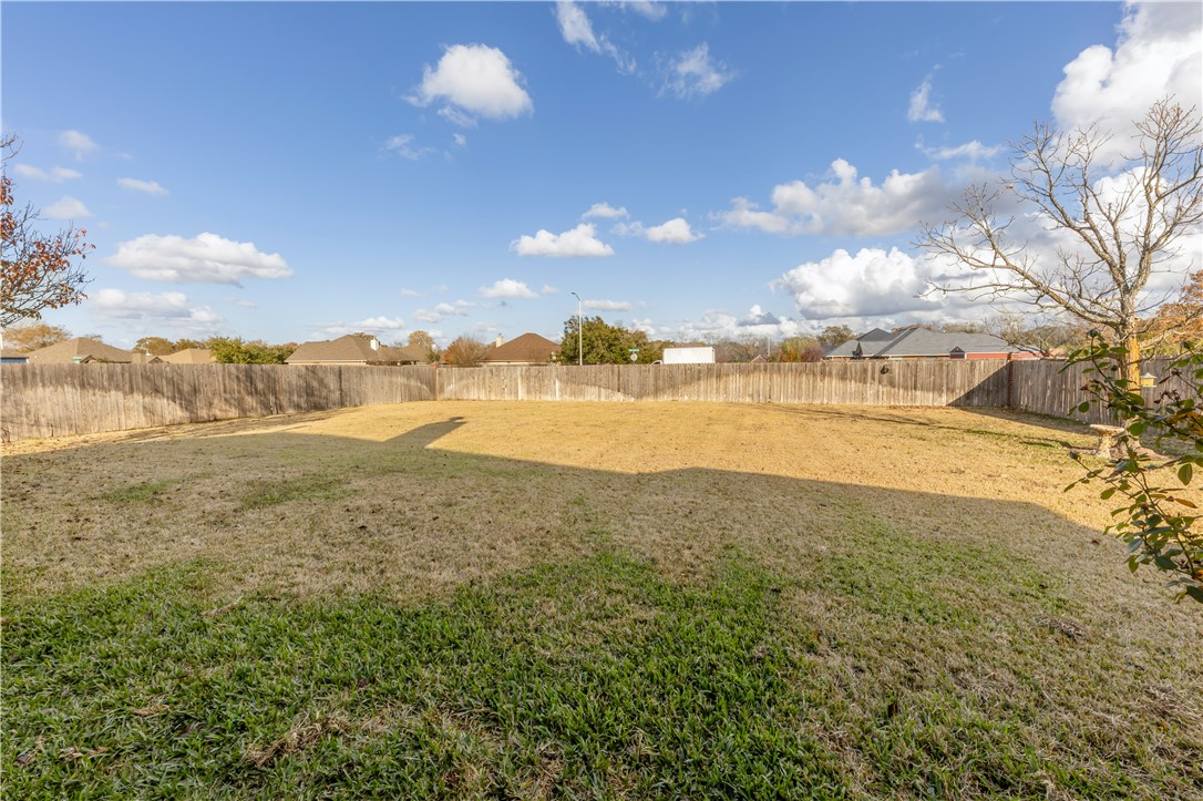 Bryan, Texas 77808, United States, 4 Bedrooms Bedrooms, ,2 BathroomsBathrooms,Residential,Pending,24390