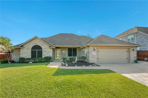 Photo of 2302 Bastrop Circle, Bryan, TX 77808 (MLS # 25010885)